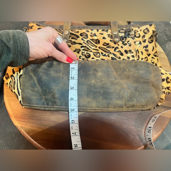 Myra Bag Leopard Print‎ handbag - Picture 9 of 10